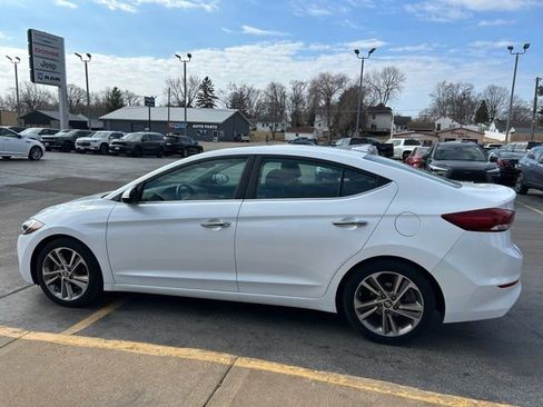 Used 2017 Hyundai Elantra Limited w/ Limited Tech Package 04 image 6