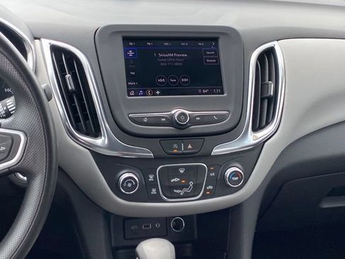 Certified 2022 Chevrolet Equinox LS w/ Driver Confidence II Package AWD/4WD image 10