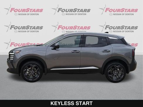 New 2026 Nissan Kicks SR FWD image 8