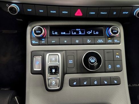 Used 2025 Hyundai Palisade SEL FWD image 28