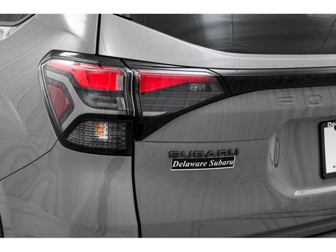 Used 2026 Subaru Forester Premium AWD/4WD image 12