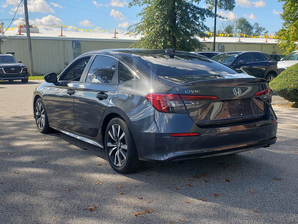 Used 2023 Honda Civic EX image 3