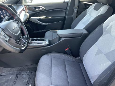Used 2025 Chevrolet Trax RS w/ Driver Confidence Package FWD image 20