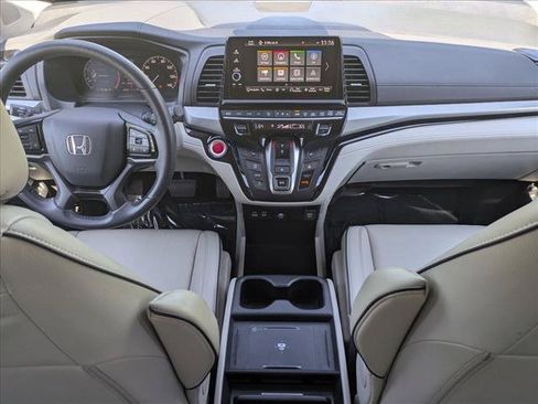 Certified 2025 Honda Odyssey Touring image 19