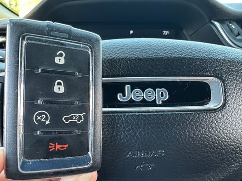 Used 2023 Jeep Grand Cherokee L Altitude image 48