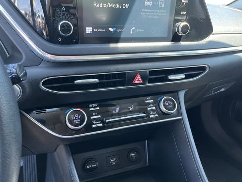 Used 2021 Hyundai Sonata Blue FWD image 23