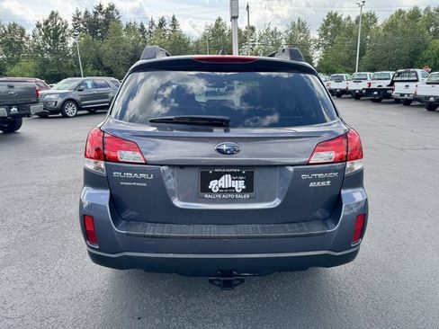 Used 2014 Subaru Outback 2.5i Limited AWD/4WD image 5