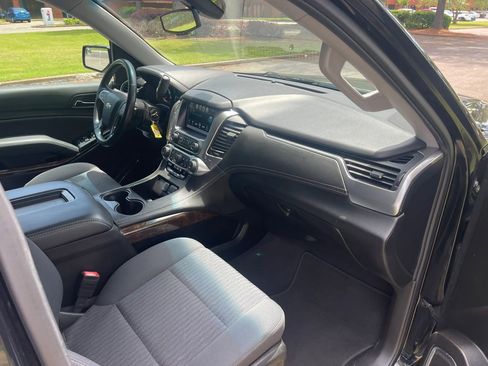 Used 2019 Chevrolet Tahoe LS RWD image 14
