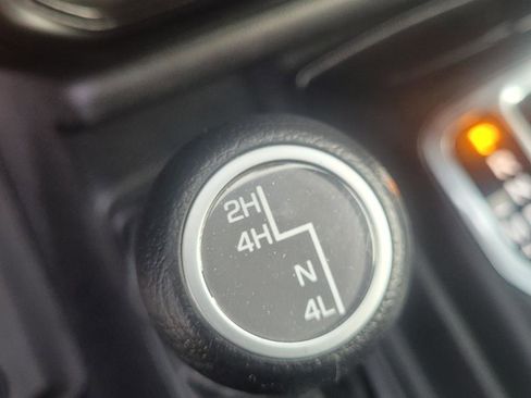 Used 2020 Jeep Wrangler Unlimited Sport AWD/4WD image 26