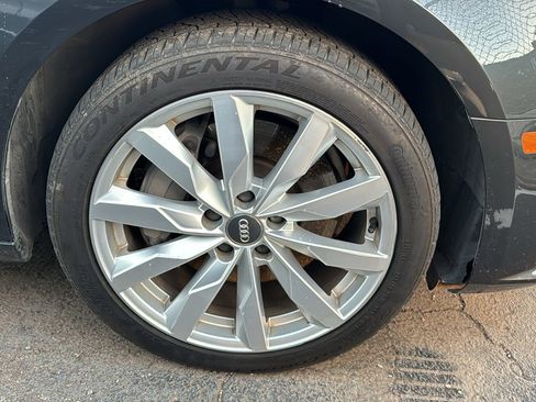 Used 2017 Audi A4 2.0T Premium w/ Convenience Package FWD image 2