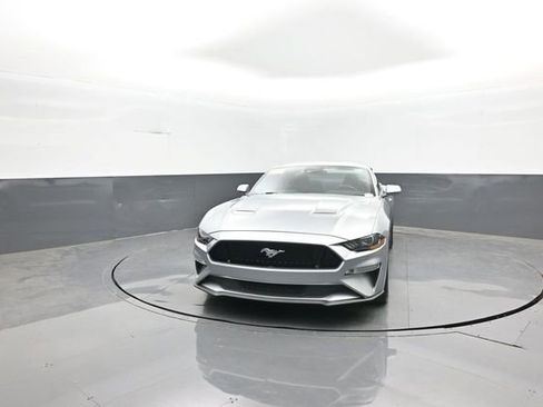 Used 2023 Ford Mustang GT RWD image 3