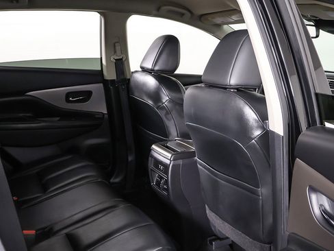 Used 2022 Nissan Murano SV image 24