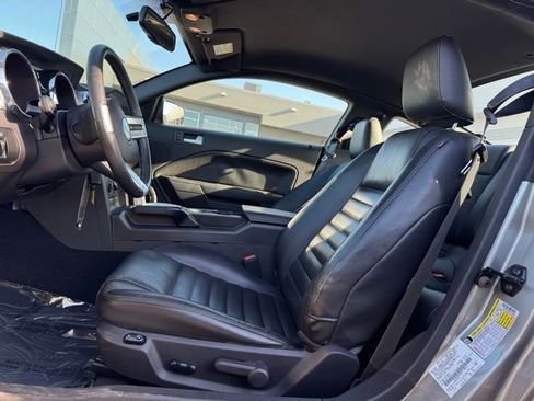 Used 2008 Ford Mustang GT RWD image 4