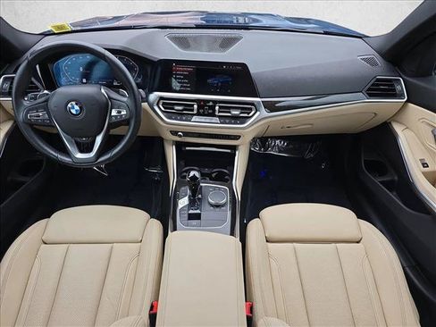 Used 2022 BMW 330i xDrive Sedan w/ Driving Assistance Package AWD/4WD image 9