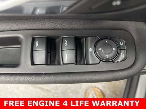 Used 2023 GMC Terrain Denali w/ Denali Premium Package image 6