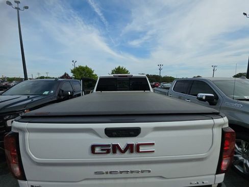 Used 2022 GMC Sierra 2500 SLE w/ SLE Convenience Package AWD/4WD image 7