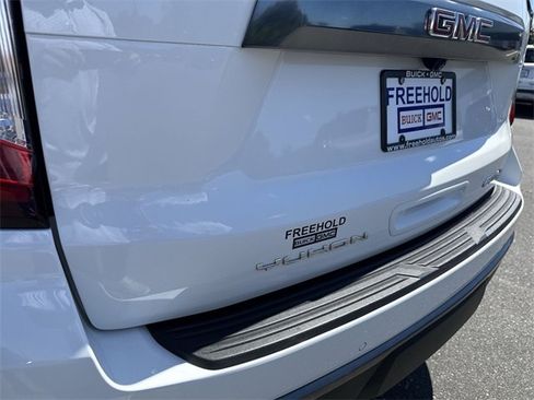 Certified 2022 GMC Yukon AT4 image 33