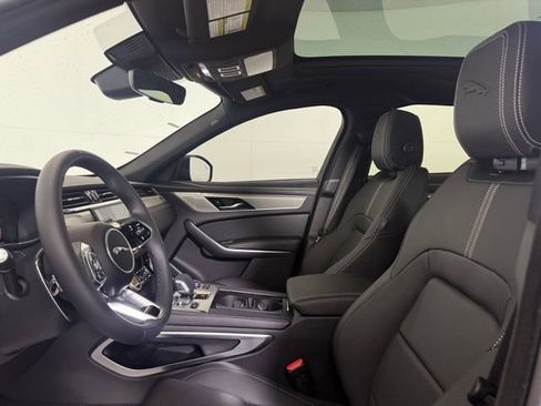New 2025 Jaguar F-PACE R-Dynamic S image 29