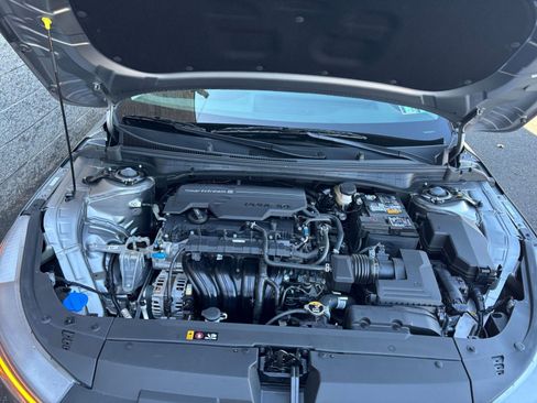 Used 2025 Kia K4 LXS image 33