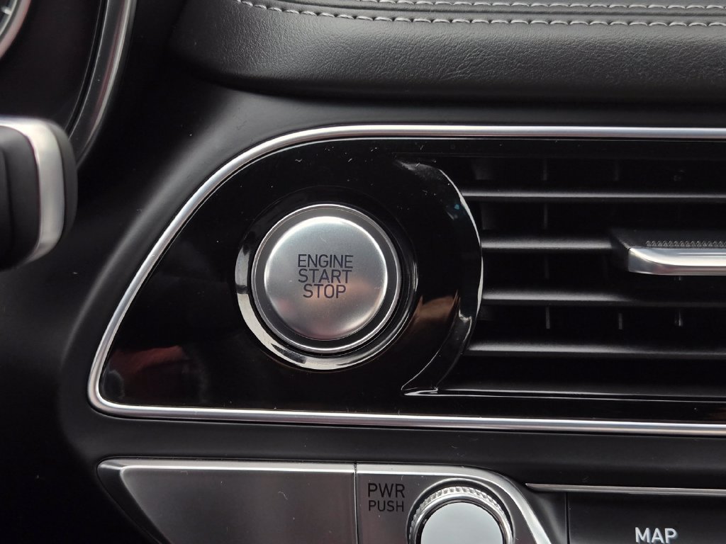 Used 2023 Genesis G70 2.0T RWD image 21