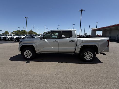 New 2026 Toyota Tacoma SR5 AWD/4WD image 14