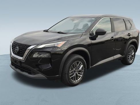 Used 2023 Nissan Rogue S image 38