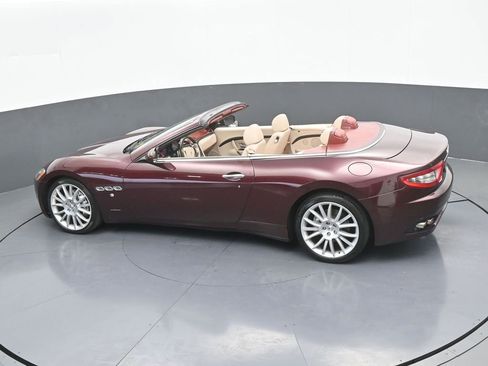 Used 2015 Maserati GranTurismo Convertible image 40