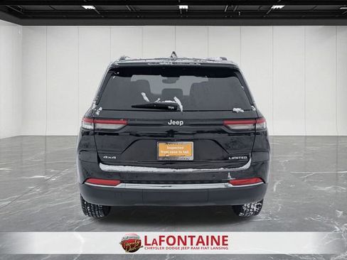Certified 2024 Jeep Grand Cherokee Limited image 4