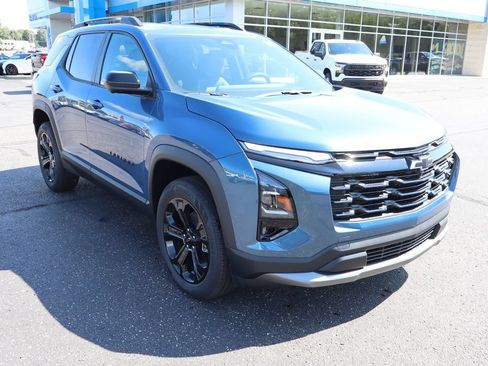 New 2027 Chevrolet Equinox LT w/ Convenience Package II FWD image 2