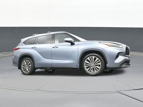 Used 2021 Toyota Highlander Platinum image 51