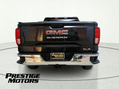 Used 2023 GMC Sierra 1500 SLE w/ Enhanced Capability Package AWD/4WD image 7