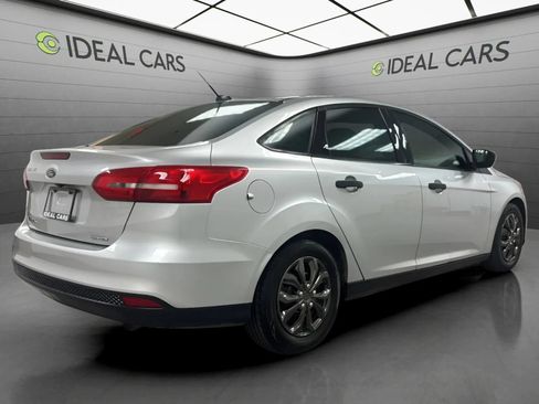 Used 2016 Ford Focus S FWD image 5