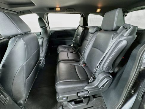 Used 2023 Honda Odyssey EX-L image 18