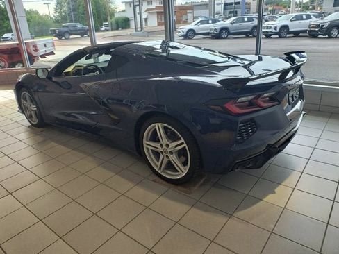 Used 2025 Chevrolet Corvette Stingray Coupe w/ Z51 Performance Package RWD image 4
