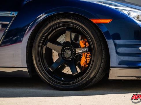 Used 2014 Nissan GT-R Premium AWD/4WD image 66