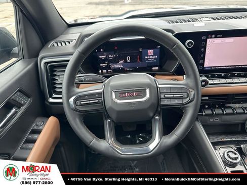 Certified 2024 GMC Canyon AT4 w/ AT4 Premium Package AWD/4WD image 15