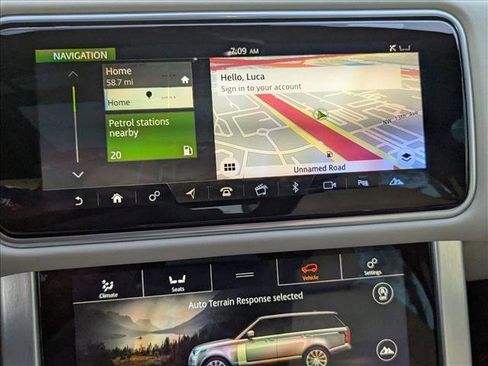 Used 2022 Land Rover Range Rover Westminster Edition image 14