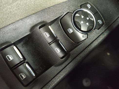 Used 2019 Ford Fusion S FWD image 27