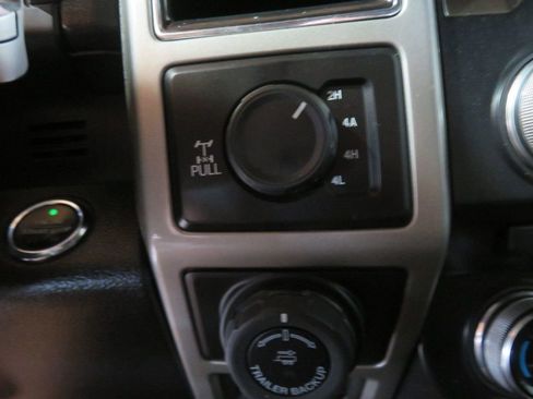 Used 2017 Ford F150 Lariat w/ Equipment Group 502A Luxury image 42