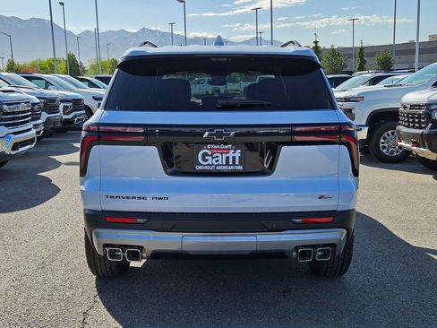 New 2026 Chevrolet Traverse Z71 w/ Enhanced Driving Package AWD/4WD image 4