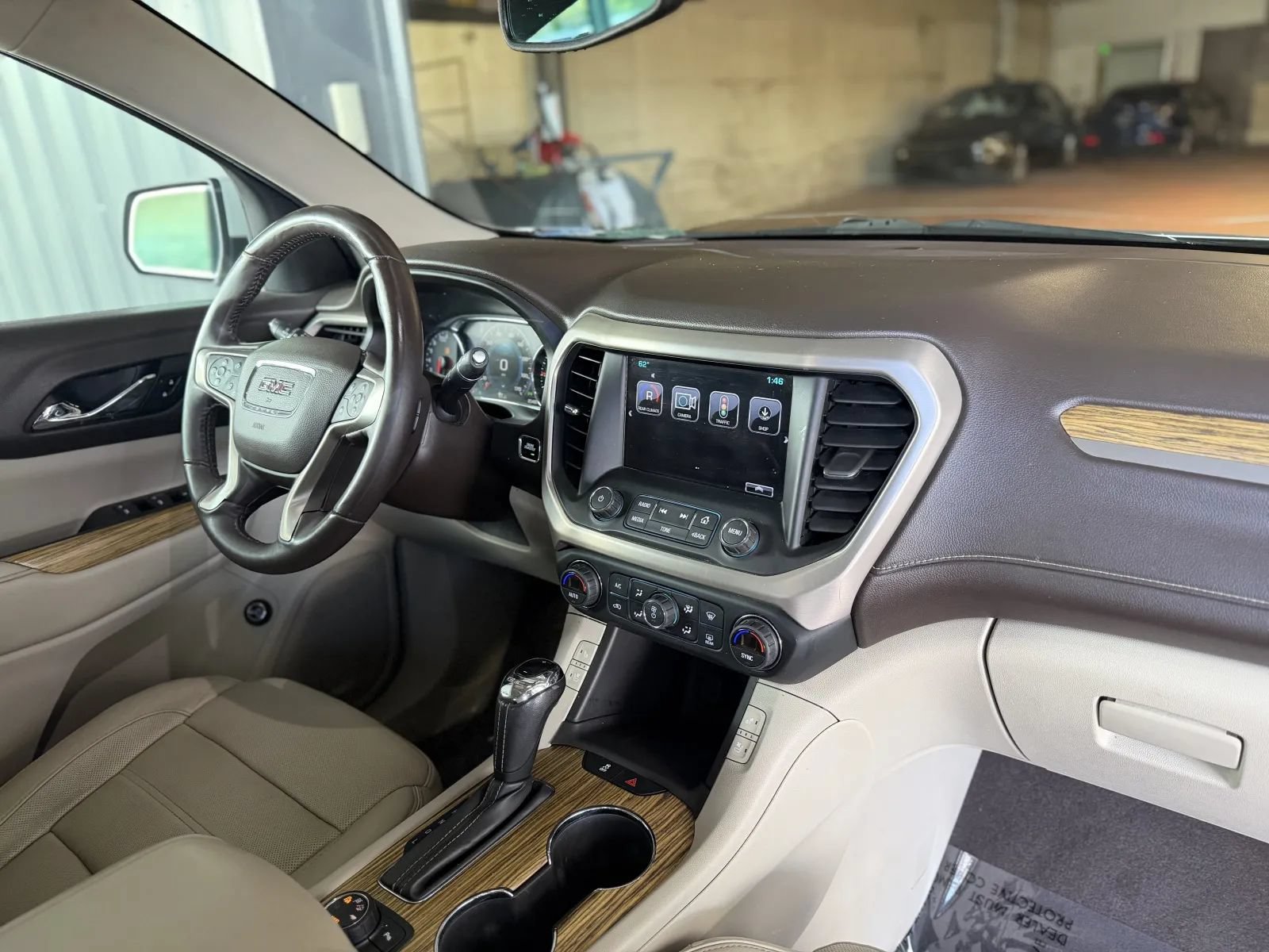 Used 2017 GMC Acadia Denali w/ Technology Package AWD/4WD image 23