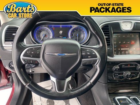 Used 2016 Chrysler 300 Limited RWD image 29