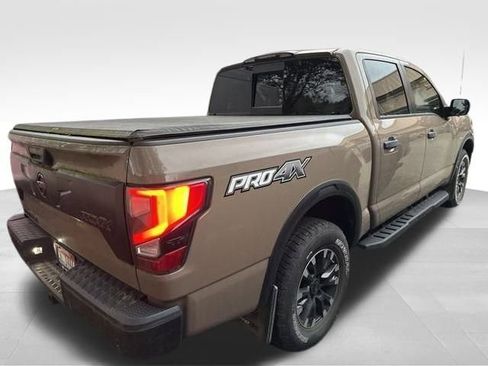 Used 2020 Nissan Titan PRO-4X w/ Pro-4x Convenience Package image 3