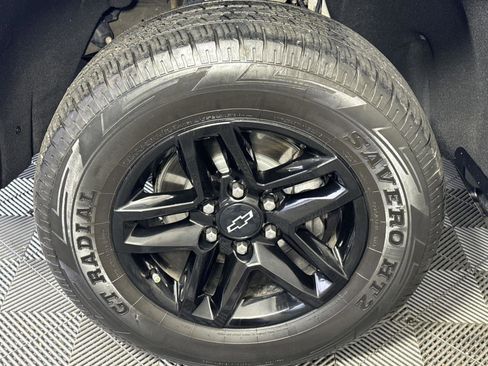 Used 2021 Chevrolet Silverado 1500 LT Trail Boss image 10