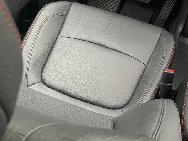Used 2026 Toyota Sienna XSE AWD/4WD image 18