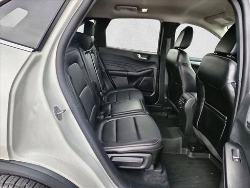Used 2024 Ford Escape Platinum AWD/4WD image 20