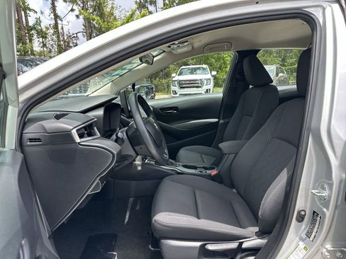 Used 2023 Toyota Corolla LE FWD image 19
