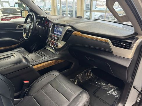 Used 2015 GMC Yukon Denali w/ Premium Package AWD/4WD image 17
