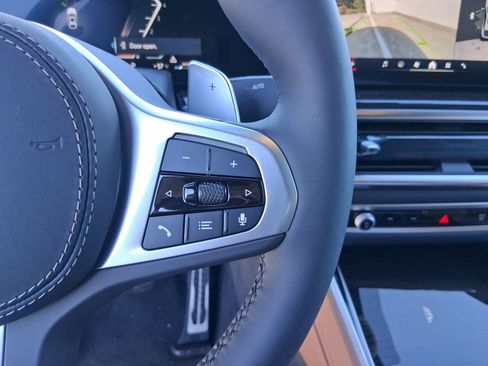 New 2026 BMW X6 xDrive40i w/ Executive Package image 22