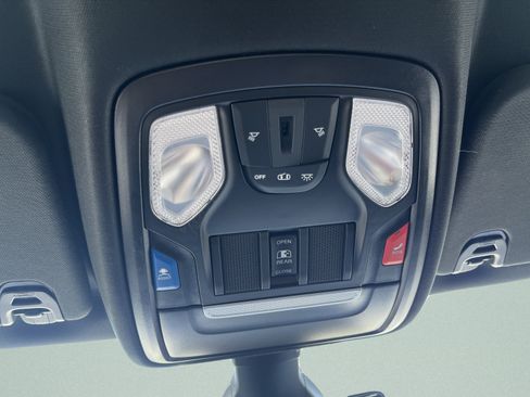 Used 2023 RAM 1500 Big Horn AWD/4WD image 17